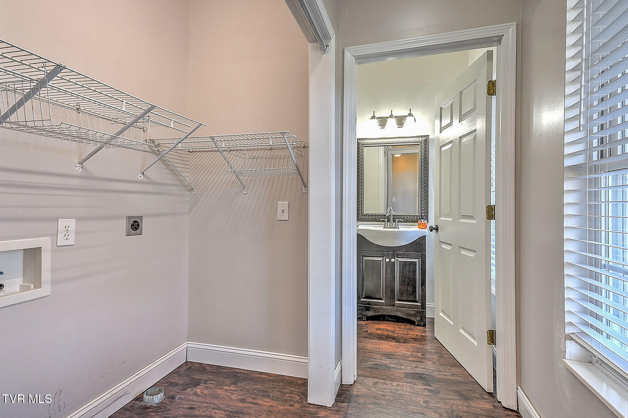 152 Painter Road Fall Branch, TN 37656 - Photo 11 of 32 5-web-or-mls-153 Painter TM-5