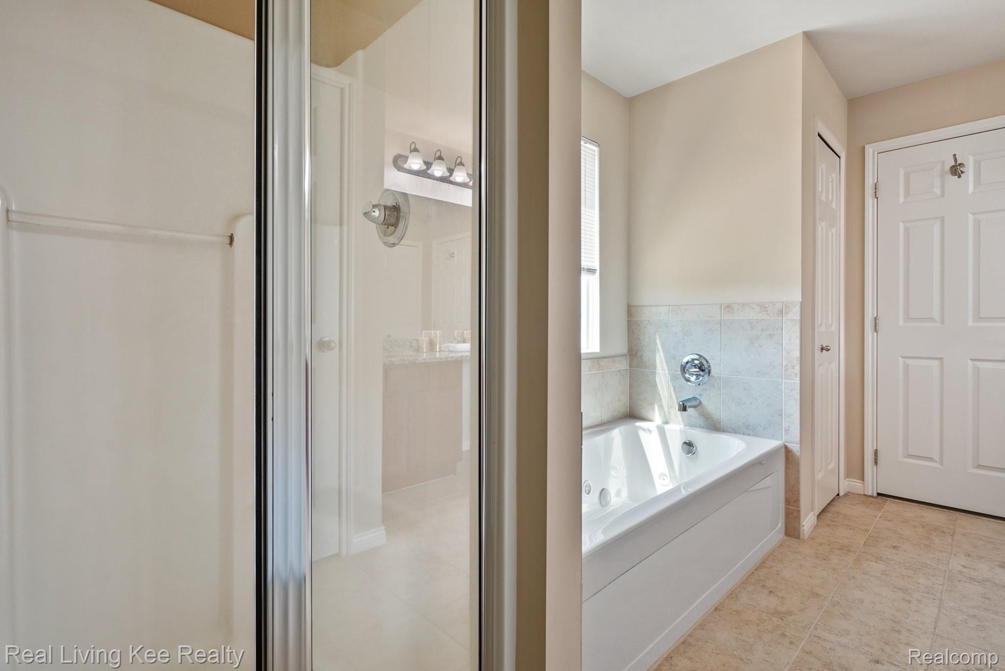 3175 Wren Lane Rochester, MI 48309 - Photo 30 of 46 3175-Wren-Ln-29.jpg