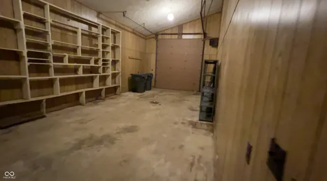 $1 | 299 East County Road 360 North, Anderson, IN 46012