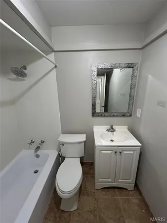 $2,185 | 1750 Schuetz Road, St. Louis, MO 63146