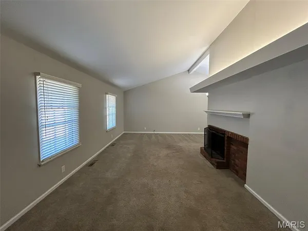 $2,185 | 1750 Schuetz Road, St. Louis, MO 63146