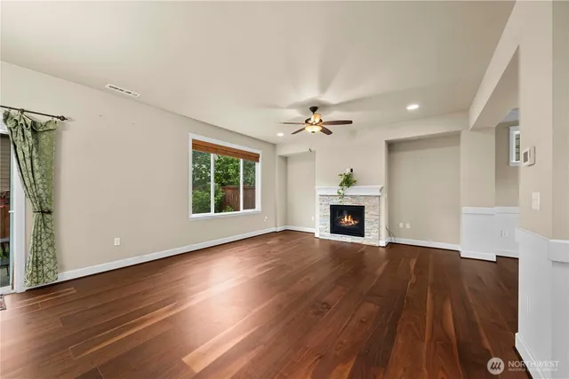 $775,000 | 28215 224th Avenue Southeast, Maple Valley, WA 98038