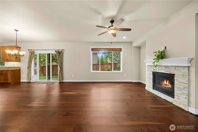 $775,000 | 28215 224th Avenue Southeast, Maple Valley, WA 98038