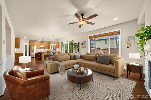 $775,000 | 28215 224th Avenue Southeast, Maple Valley, WA 98038