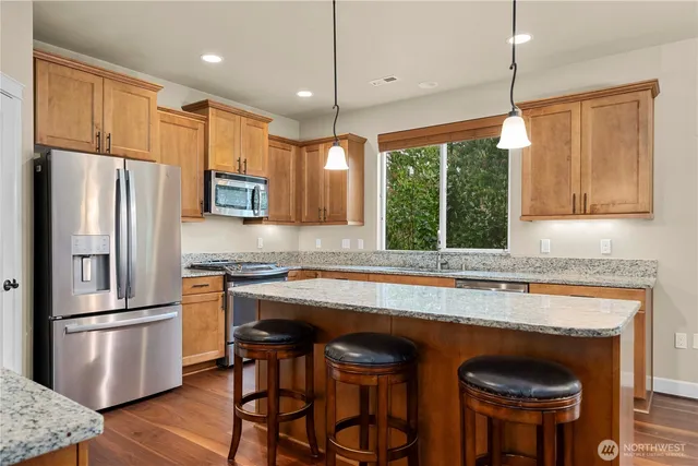 $775,000 | 28215 224th Avenue Southeast, Maple Valley, WA 98038