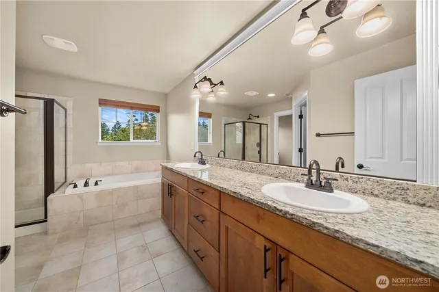 $775,000 | 28215 224th Avenue Southeast, Maple Valley, WA 98038