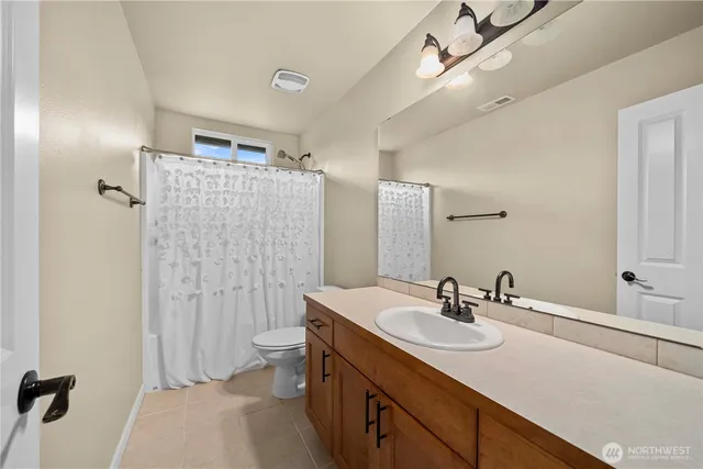 $775,000 | 28215 224th Avenue Southeast, Maple Valley, WA 98038