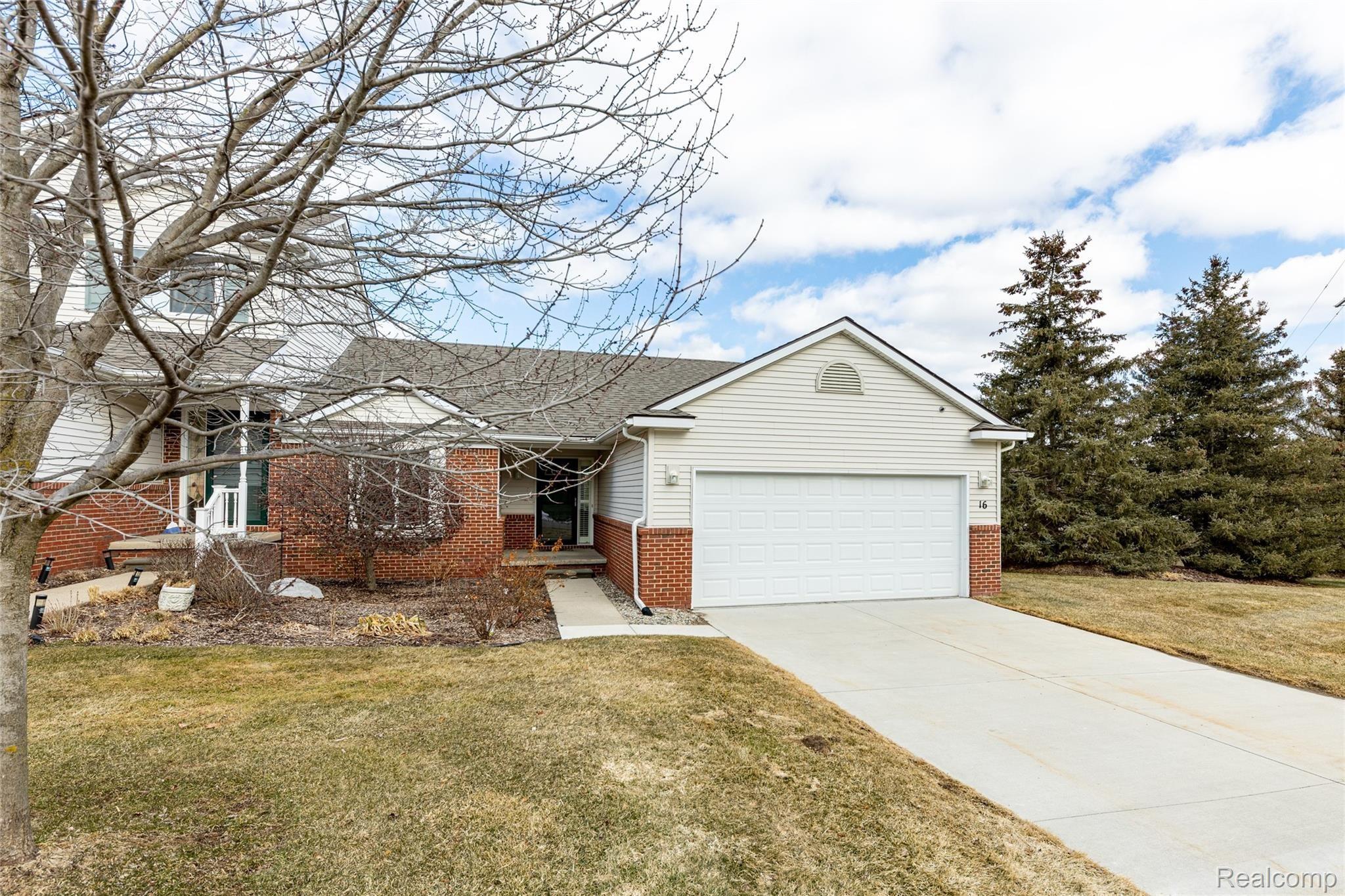 16 Sedum Road, Unit 1 Howell, MI 48843 - Photo 40 of 43 3716 Sedum Rd (4 of 43).jpg