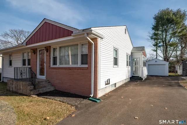 $344,900 | 25 River Road, East Haven, CT 06512