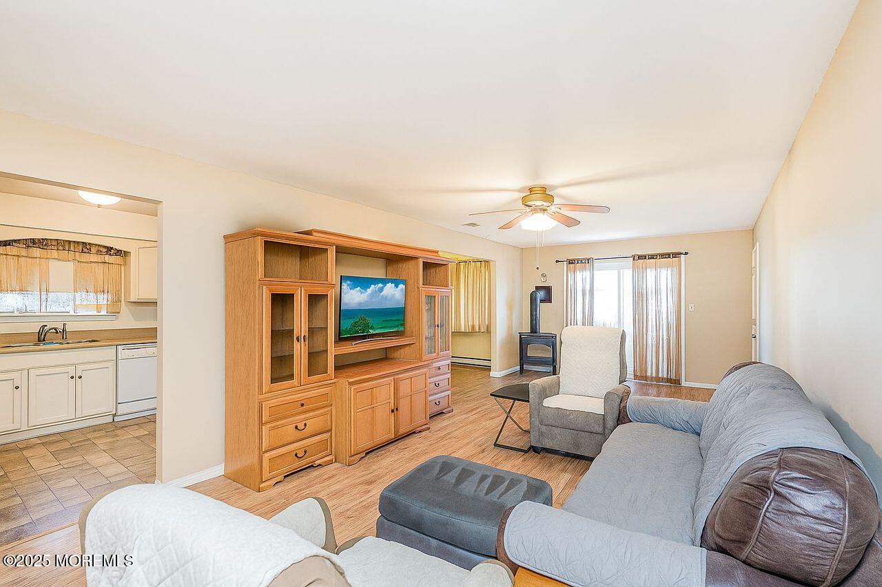 55 Tony Court Brick, NJ 08724 - Photo 3 of 19 tony liv rm kit