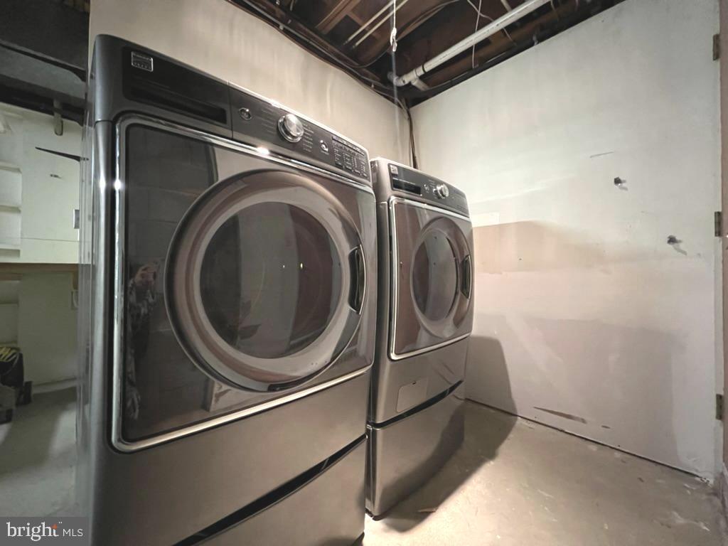 12889 Eagles View Road Phoenix, MD 21131 - Photo 44 of 45 Laundry