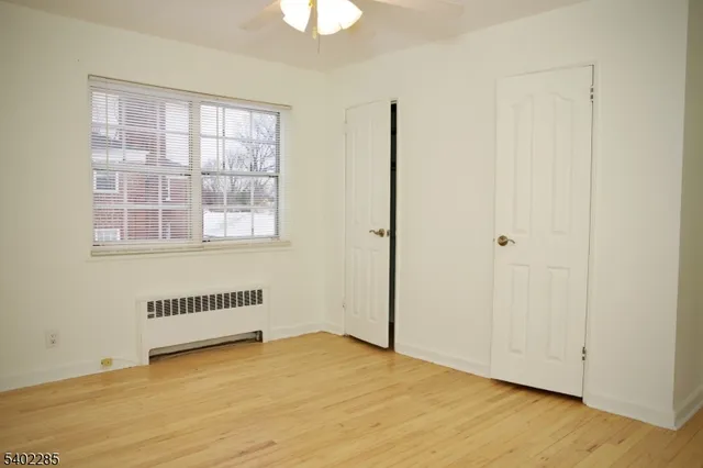 $2,100 | 33 West Roselle Avenue, Unit B, Roselle Park, NJ 07204