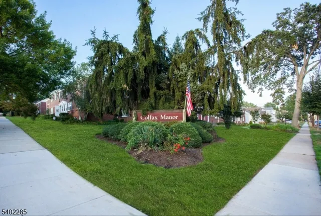 $2,100 | 33 West Roselle Avenue, Unit B, Roselle Park, NJ 07204