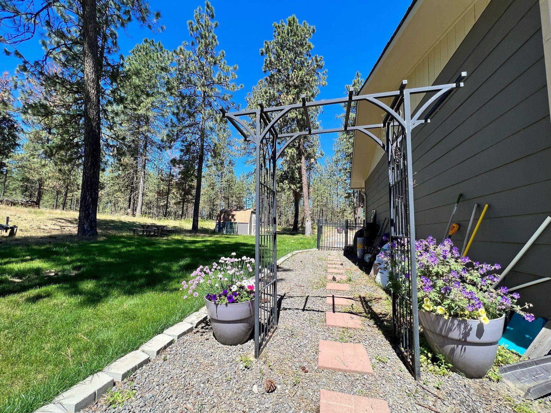 17106 South Smythe Road Spokane, WA 99224 - Photo 8 of 35