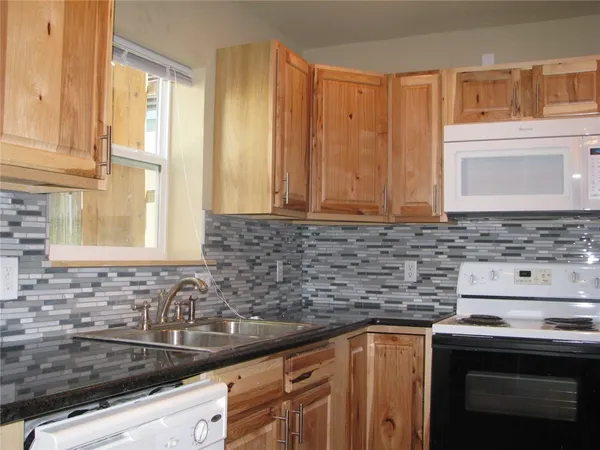 $1,600 | 2830 San Gabriel Street, Unit B, Austin, TX 78705