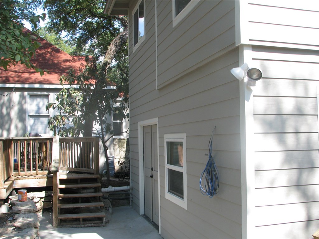 2830 San Gabriel Street, Unit B Austin, TX 78705 - Photo 13 of 14 a view of outdoor space with deck and tree