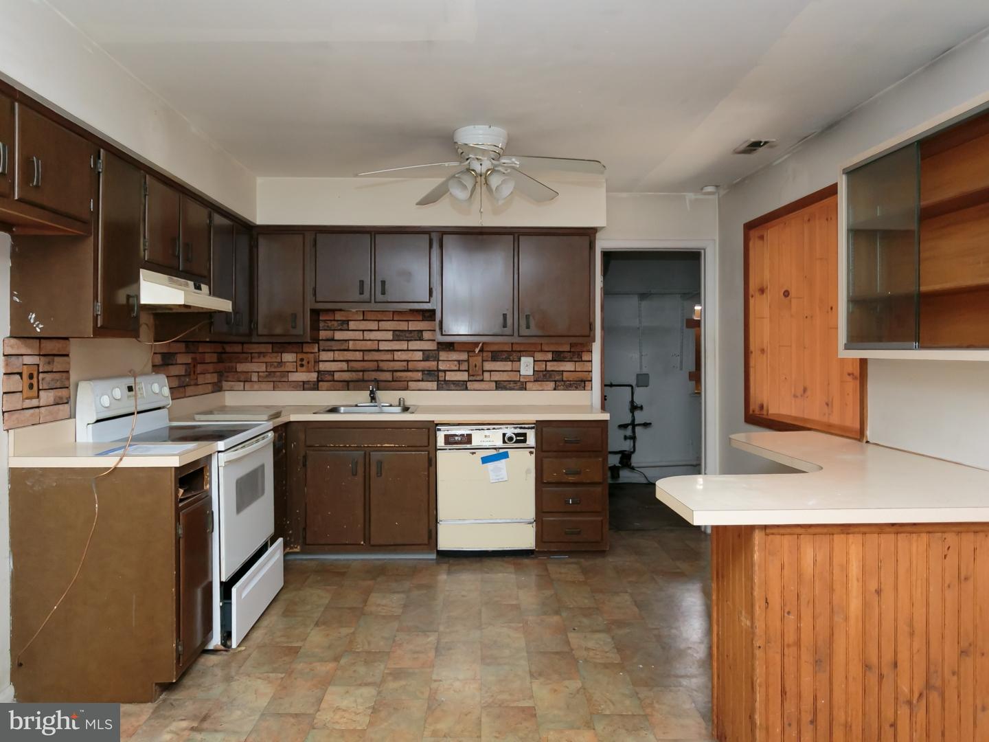 909 North Beecham Road Williamstown, NJ 08094 - Photo 6 of 25
