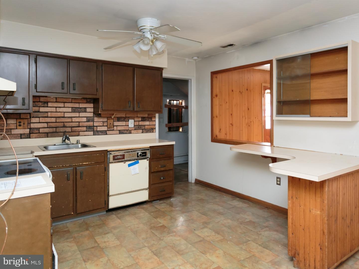 909 North Beecham Road Williamstown, NJ 08094 - Photo 7 of 25