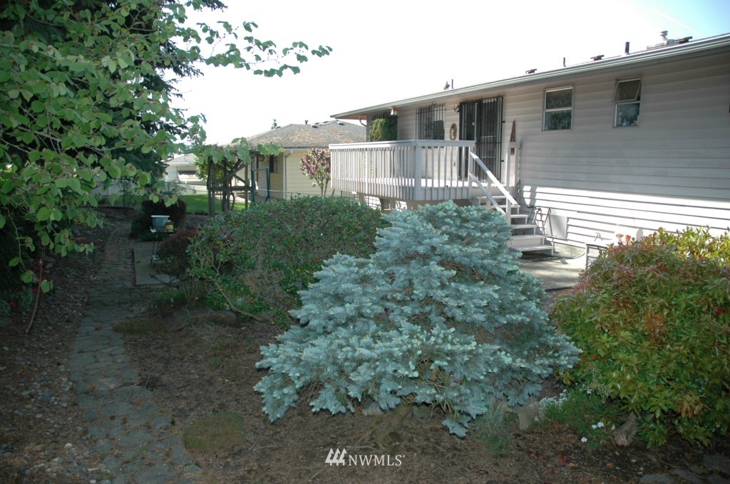2533 Northeast 19th Street Renton, WA 98056 - Photo 19 of 20 Gallery Image 19