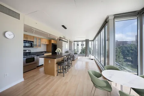 $239,900 | 8151 33rd Avenue South, Unit 305, Bloomington, MN 55425