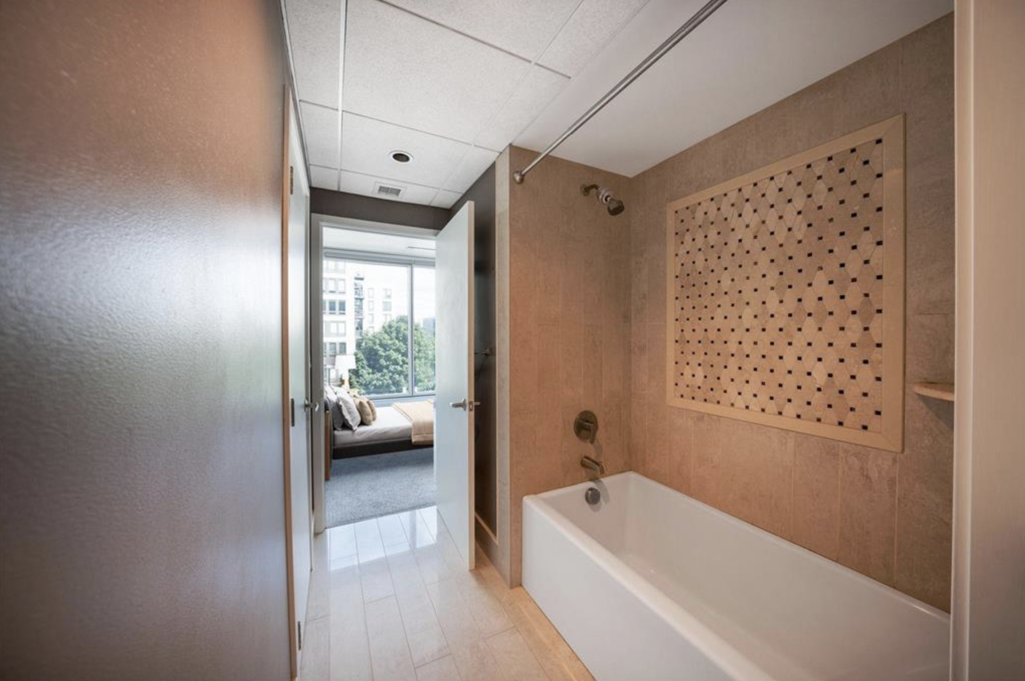 8151 33rd Avenue South, Unit 305 Bloomington, MN 55425 - Photo 3 of 12