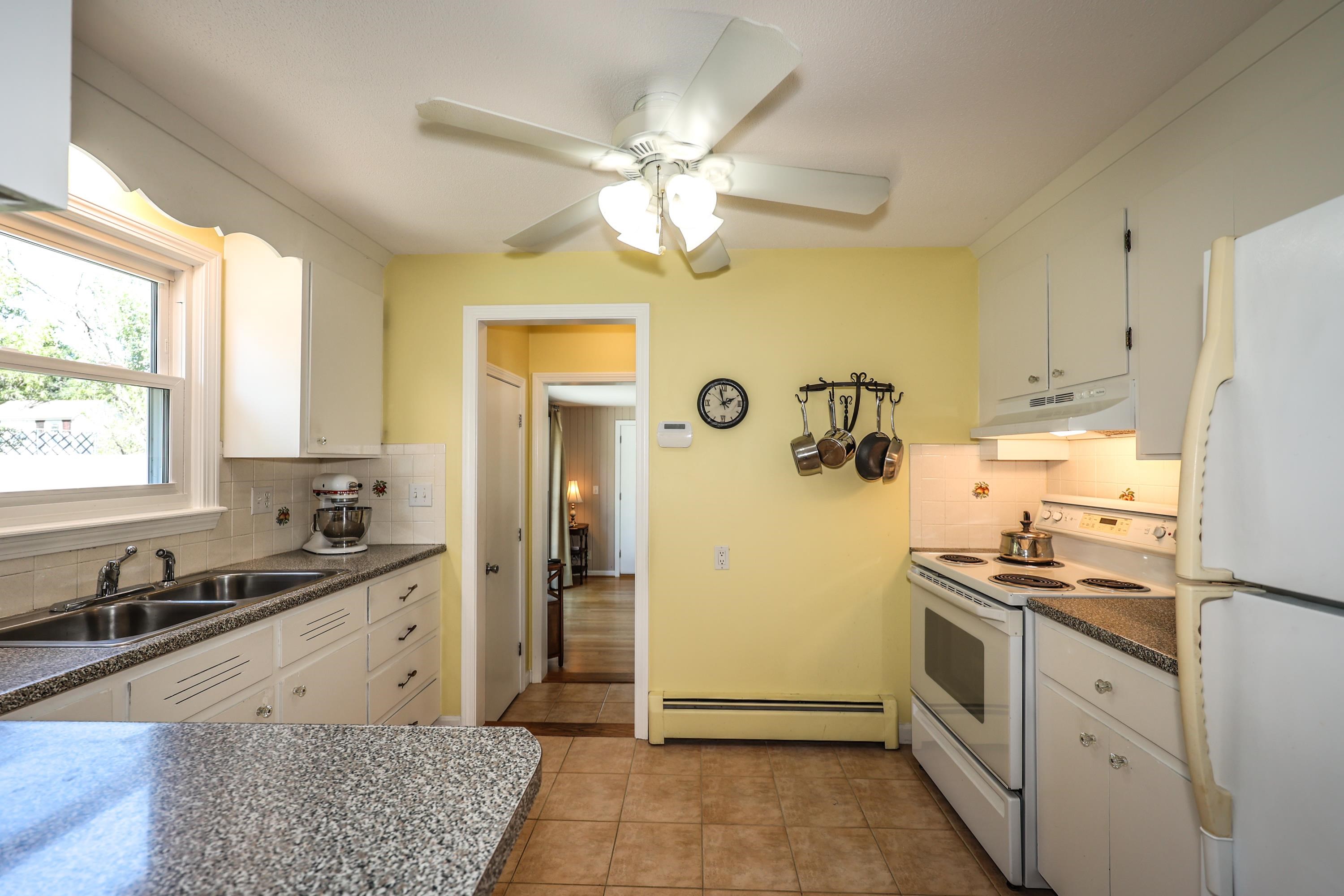 104 Greeley Street Manchester, NH 03102 - Photo 8 of 40 Gallery Image 8