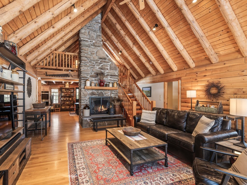 34 Simonds Hill Road Hubbardston, MA 01452 - Photo 3 of 41 Gallery Image 3