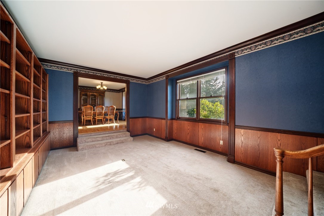 4566 Anderson Way Bellingham, WA 98226 - Photo 19 of 29 a view of an empty room with a window