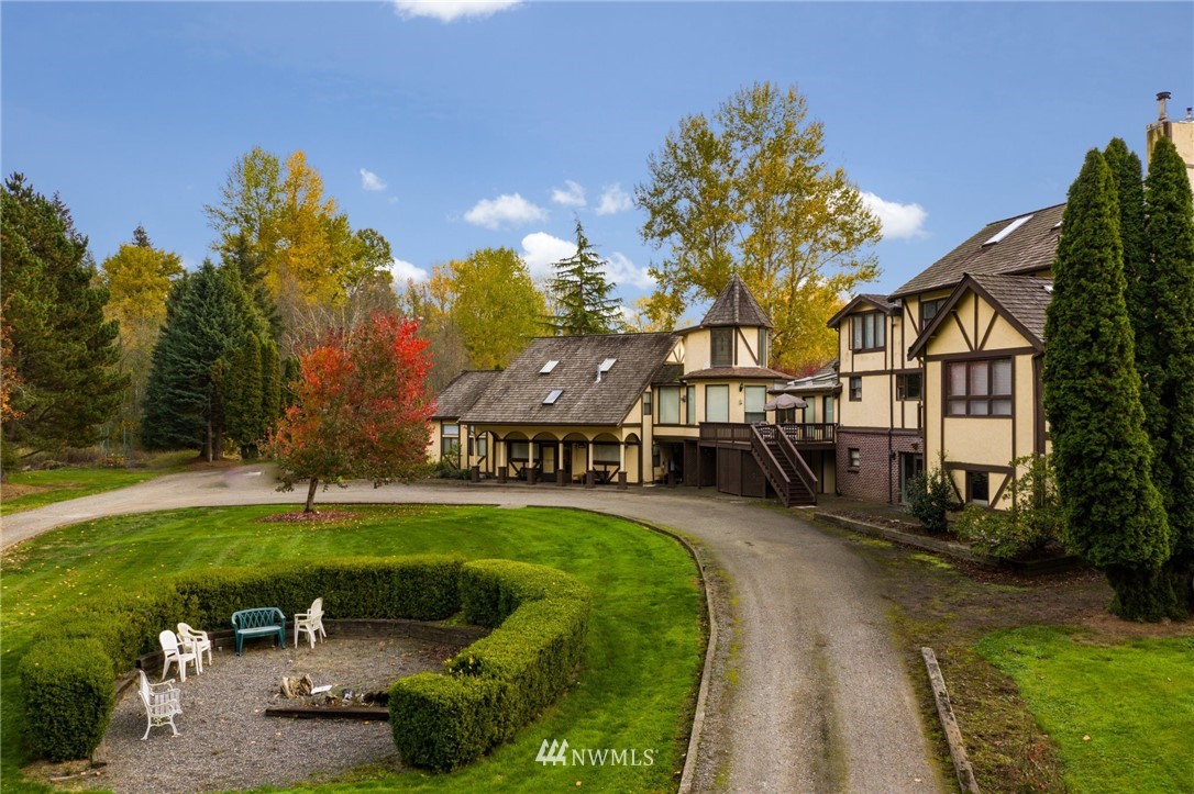 4566 Anderson Way Bellingham, WA 98226 - Photo 8 of 29 a view of a house with a yard