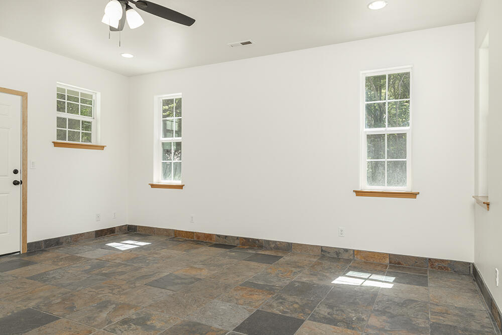 12959 Water Gap Road Williams, OR 97544 - Photo 12 of 51 12