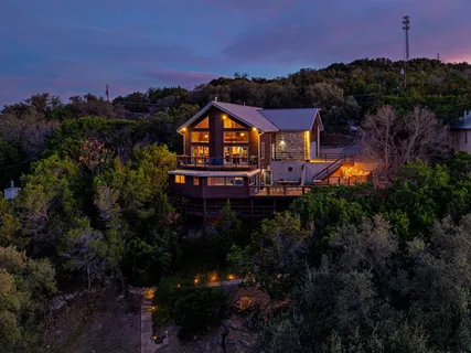 $1,495,000 | 21008 West Lakeshore Drive, Spicewood, TX 78669