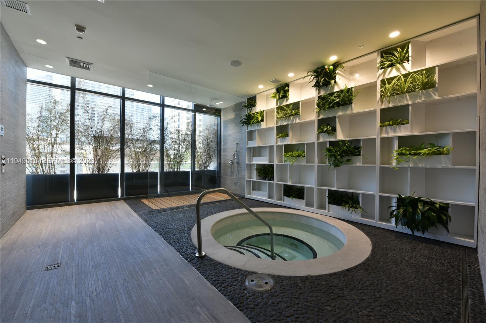 45 Southwest 9th Street, Unit 3405 Miami, FL 33130 - Photo 39 of 47