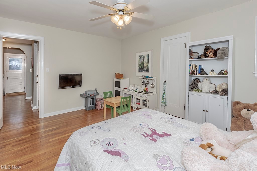 2435 Kingston Road Cleveland, OH 44118 - Photo 31 of 50 Gallery Image 31
