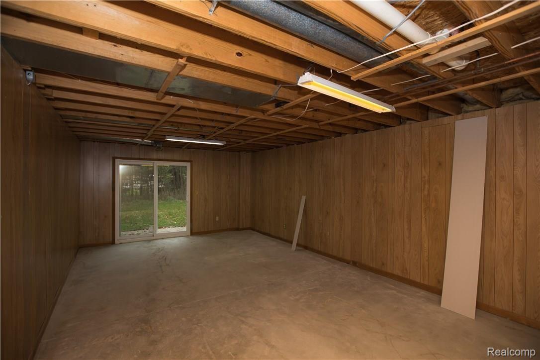 13906 Rocky Ridge Hartland, MI 48353 - Photo 46 of 73 RRK-145.jpg