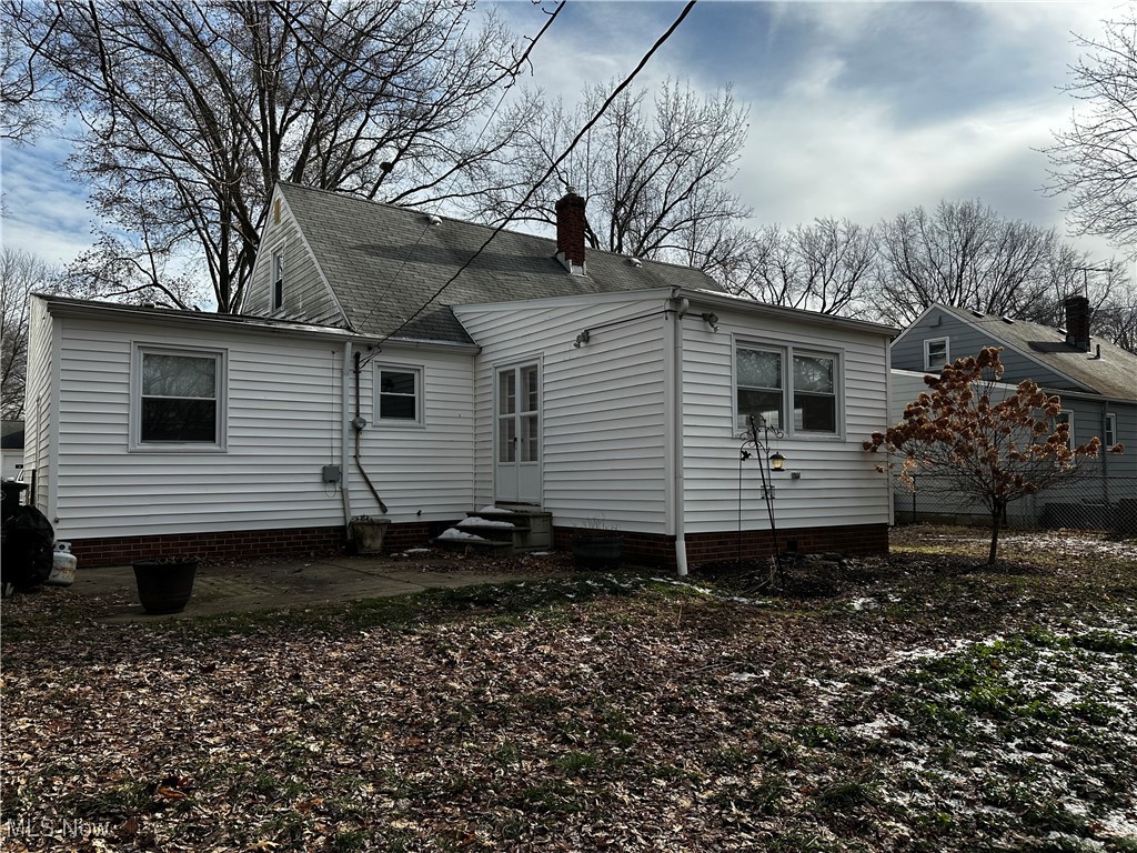 1358 Haverston Road Lyndhurst, OH 44124 - Photo 2 of 20