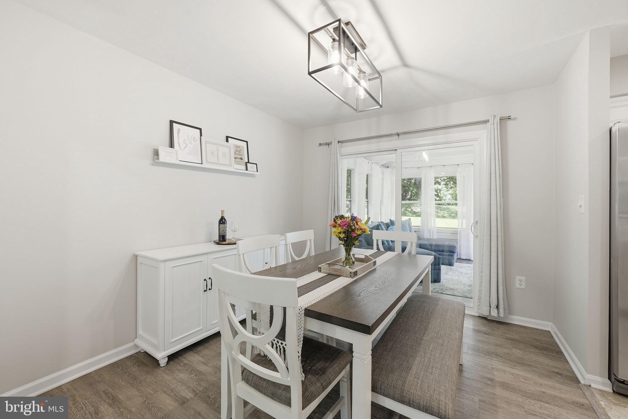 1811 Cranberry Lane Reston, VA 20191 - Photo 12 of 36 Dining Room