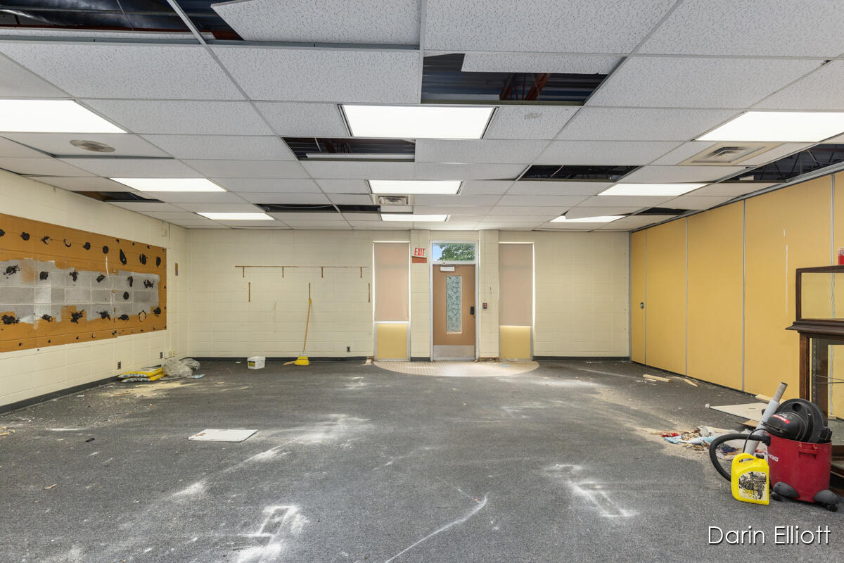 306 Russell Street Hubbardston, MI 48845 - Photo 28 of 87 IMG_1025