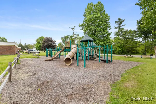 $275,000 | 306 Russell Street, Hubbardston, MI 48845