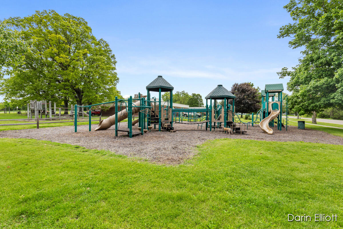 306 Russell Street Hubbardston, MI 48845 - Photo 67 of 87 IMG_1064