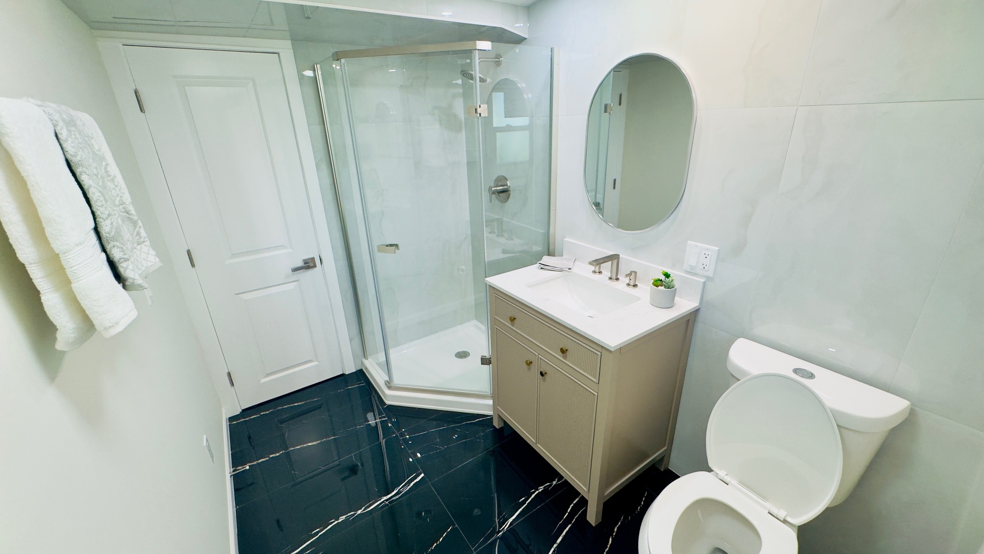527 Northgate Road Lindenhurst, IL 60046 - Photo 26 of 35 a bathroom with a sink vanity mirror and toilet