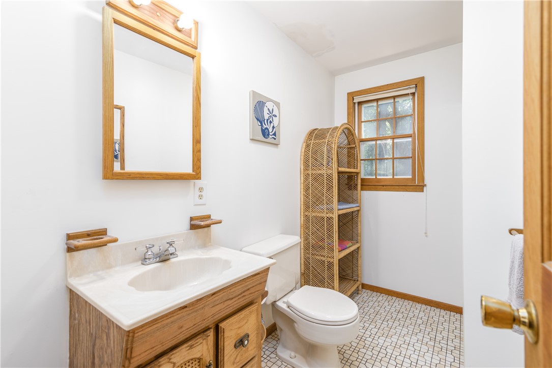 163 Crosspatch Road Charlestown, RI 02813 - Photo 18 of 38