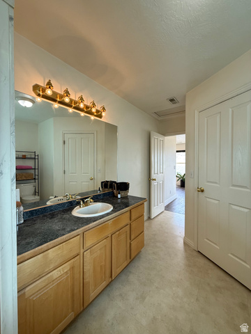 965 North 800 East Springville, UT 84663 - Photo 28 of 46 Master Bathroom