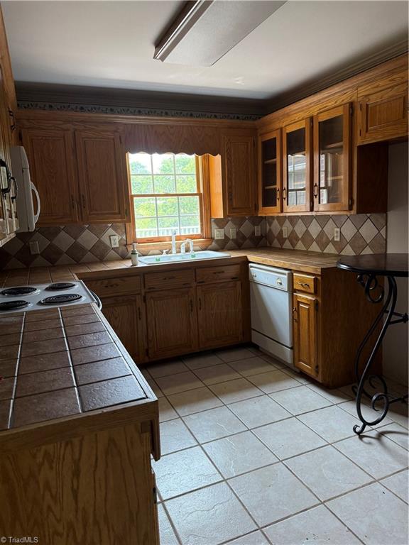 591 Fox Road Wilkesboro, NC 28697 - Photo 13 of 28