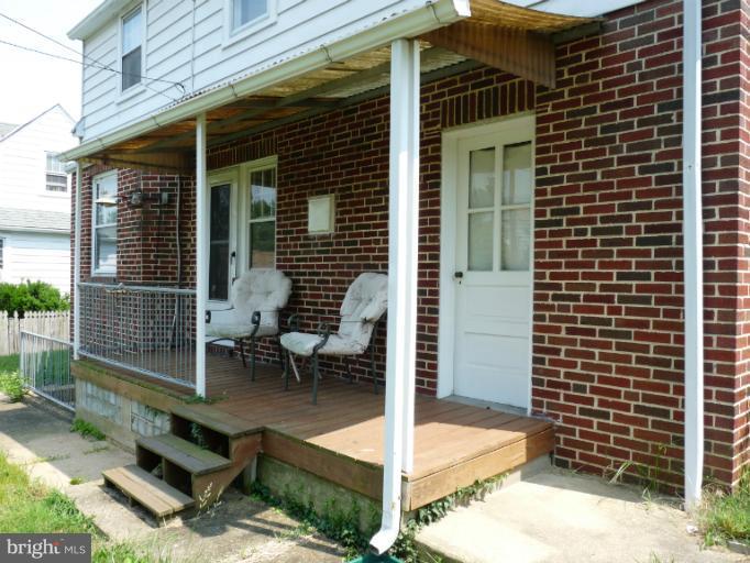 4312 Barrington Road Baltimore, MD 21229 - Photo 11 of 30 Cozy Back Porch