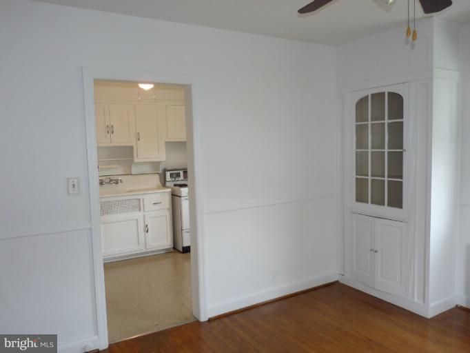 4312 Barrington Road Baltimore, MD 21229 - Photo 22 of 30 Dining Room