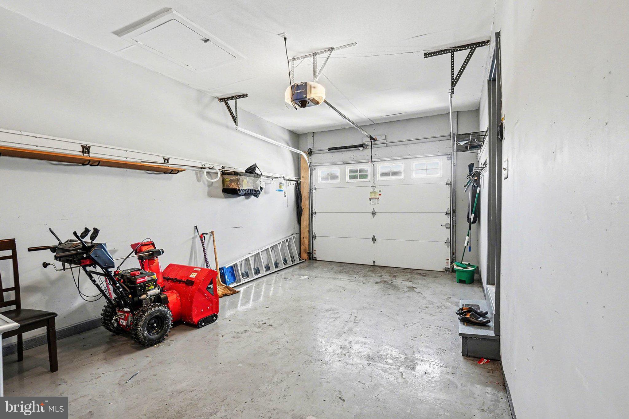 1350 Juniper Street Lebanon, PA 17042 - Photo 30 of 37 1 Car Garage