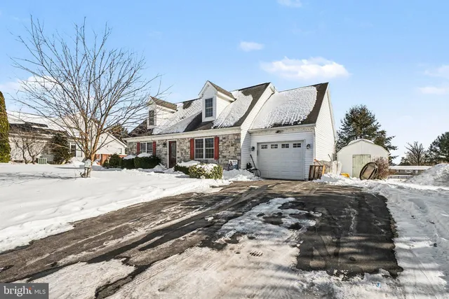 $370,000 | 1350 Juniper Street, Lebanon, PA 17042