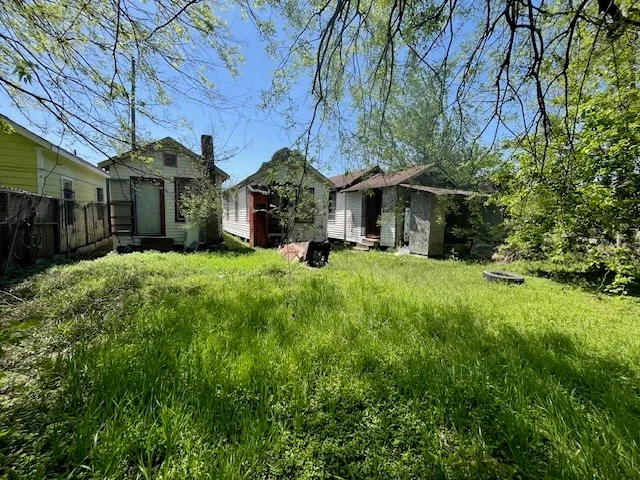 $179,999 | 7615 Avenue F, Houston, TX 77012