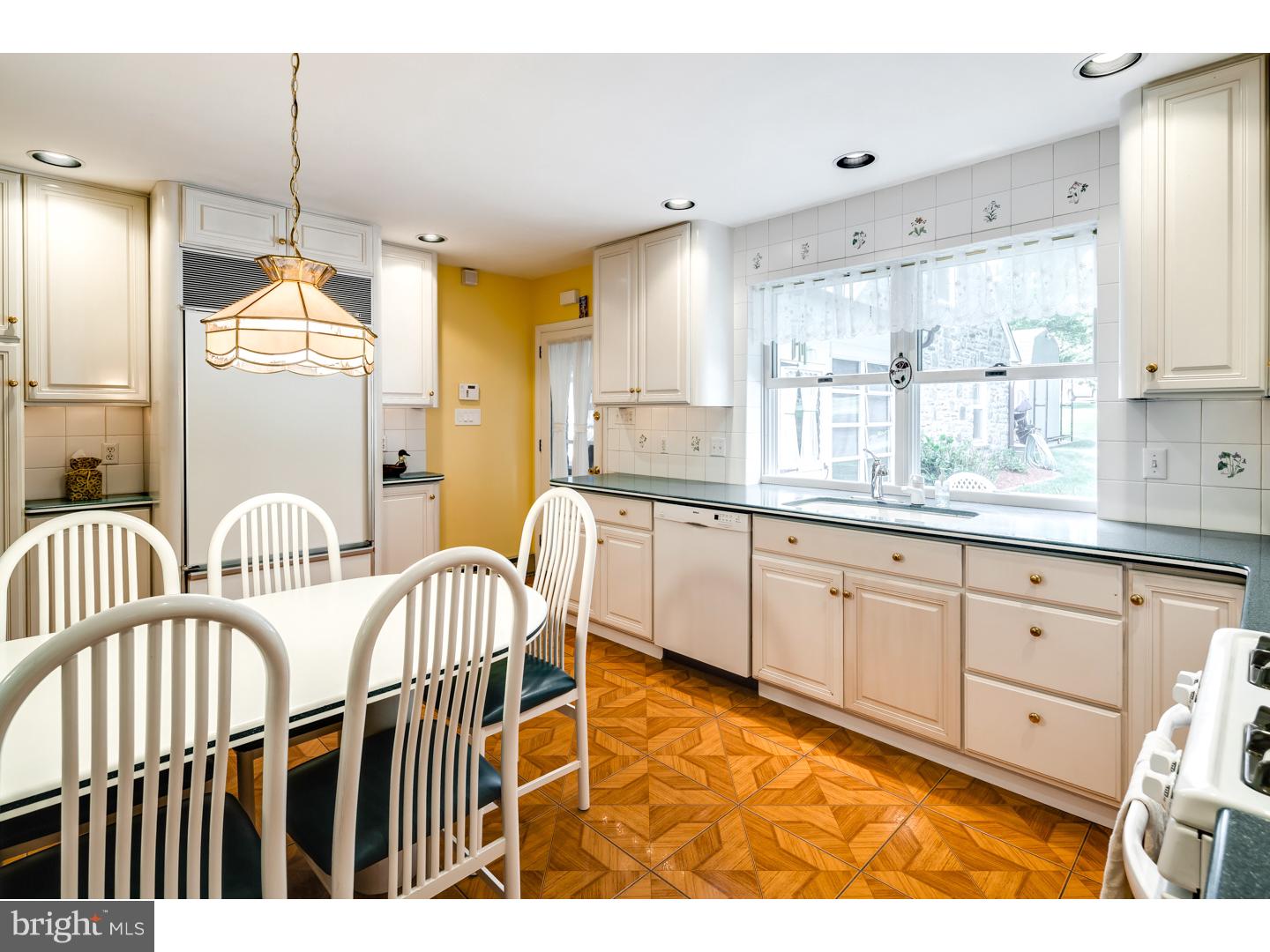 125 Moredun Road Philadelphia, PA 19115 - Photo 8 of 23