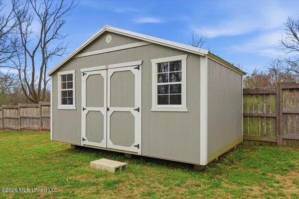 $300,000 | 1440 Clover Hill Circle, Edwards, MS 39066